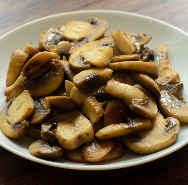 Creamy Sriracha Turkey, Mushroom, and Noodle Bowl- The Spice Kit Recipes (www.thespicekitrecipes.com)