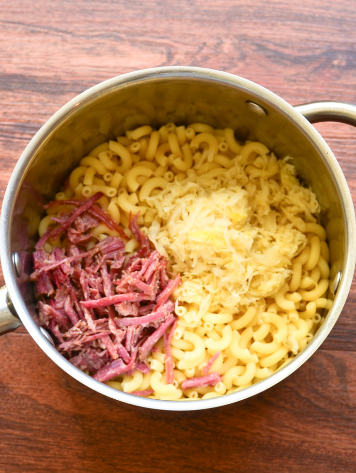 Reuben Mac and Cheese- The Spice Kit Recipes (www.thespicekitrecipes.com)