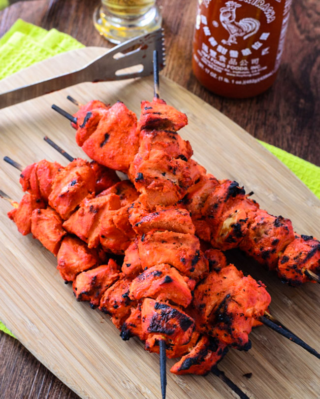 Tandoori Sriracha Chicken Skewers is so tasty and simple- The Spice Kit Recipes (www.thespiekitrecipes.com)